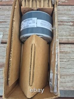 Genteq G3905 & Dayton 6DLL0 Condenser Fan Motor, 1/4 HP, 1100 RPM, 5KCP39EGS070S