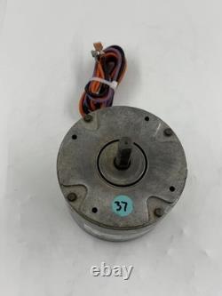 Moteur à condensateur Emerson K48HXEMG-3494 31L1901 1075 RPM 1/6 HP 230V utilisé
