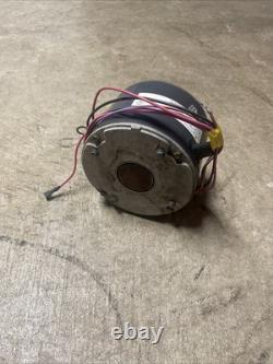 Moteur de ventilateur à condensateur Emerson K55HXJAG-8960 X70671886010 1/8 HP 200-230V RPM 825