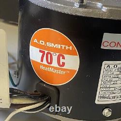 Moteur de ventilateur de condenseur A. O. Smith F48W77A01 1/4HP, 208-230V, type UF, 1075RPM, 2.0A