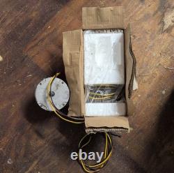 Moteur de ventilateur de condenseur Carrier (x2) 460v Pièce d'usine Commercial RTU NEUF BOÎTE OUVERTE