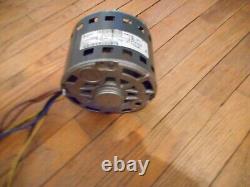 Moteur de ventilateur de condenseur GE 5KCP39GGS080S HC41AE194A 1/3 HP 230V 950RPM